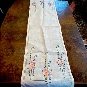 Vintage hand embroidered table runner